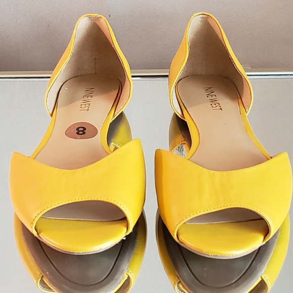 Nine West Flats - Picture 4 of 4